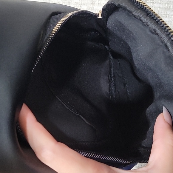 Jane & Berry sling bag - Picture 4 of 4